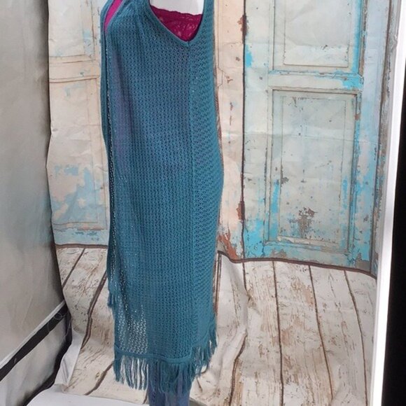 Teal Open Knit Sleeveless SmLong Cardigan With Fringe Hem & Geometric Back Panel - Picture 3 of 12